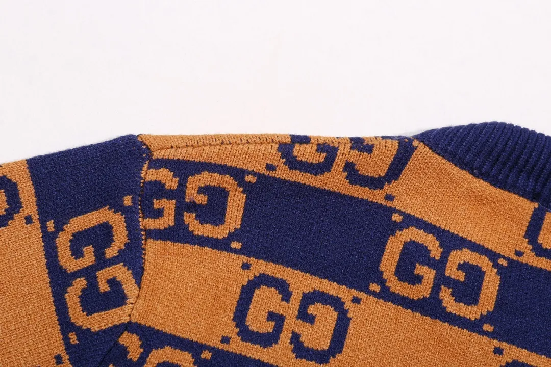 【GUCCI  公式旗艦店】グッチ  セーター好評に付き再入荷！ 241104