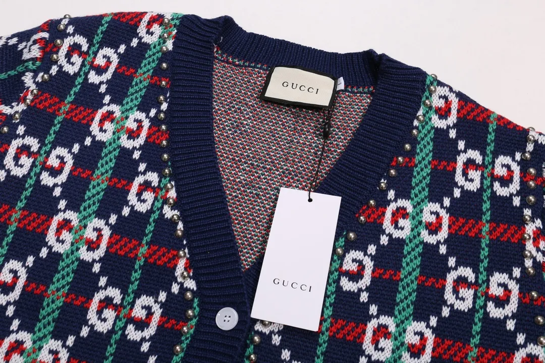 【GUCCI  公式旗艦店】グッチ  セーター好評に付き再入荷！ 241029