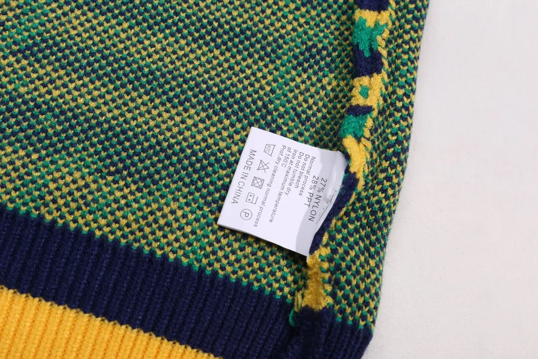 【GUCCI  公式旗艦店】グッチ  セーター好評に付き再入荷！ 241029