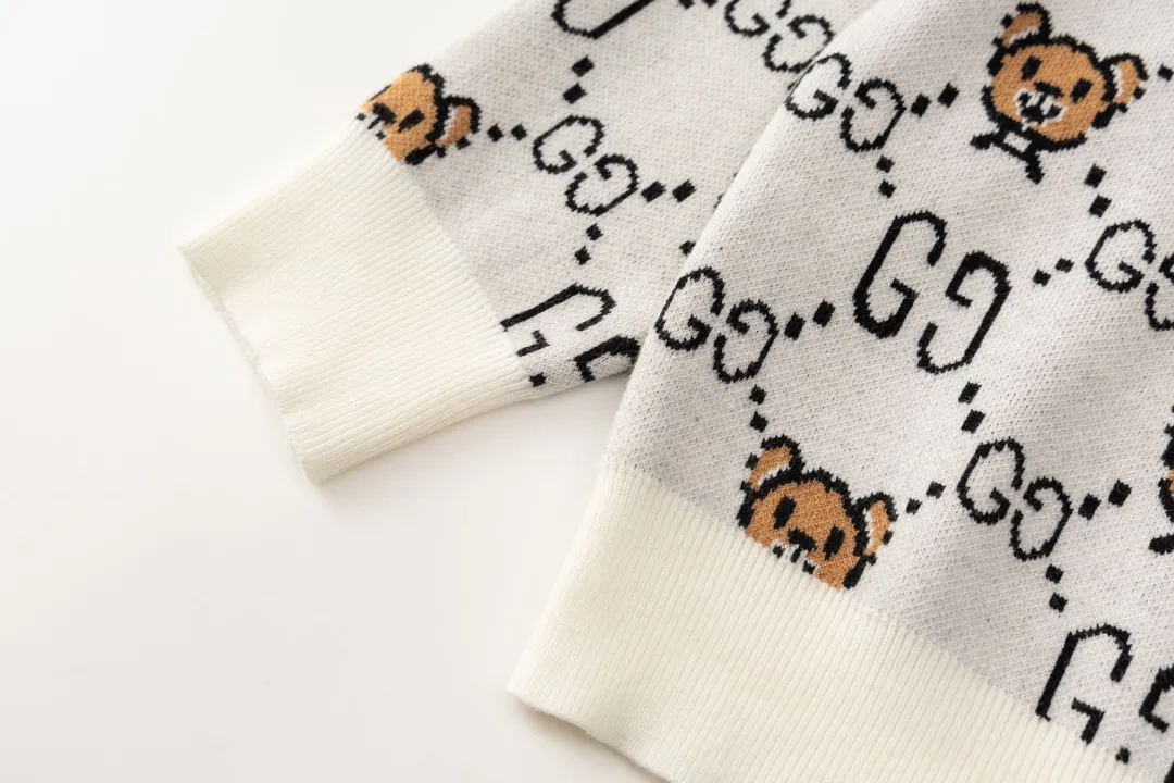 【GUCCI  公式旗艦店】グッチ  セーター好評に付き再入荷！ 241029