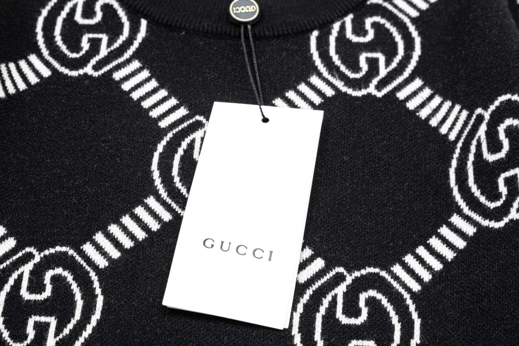 【GUCCI 公式旗艦店】グッチ  セーター好評に付き再入荷！ 240928