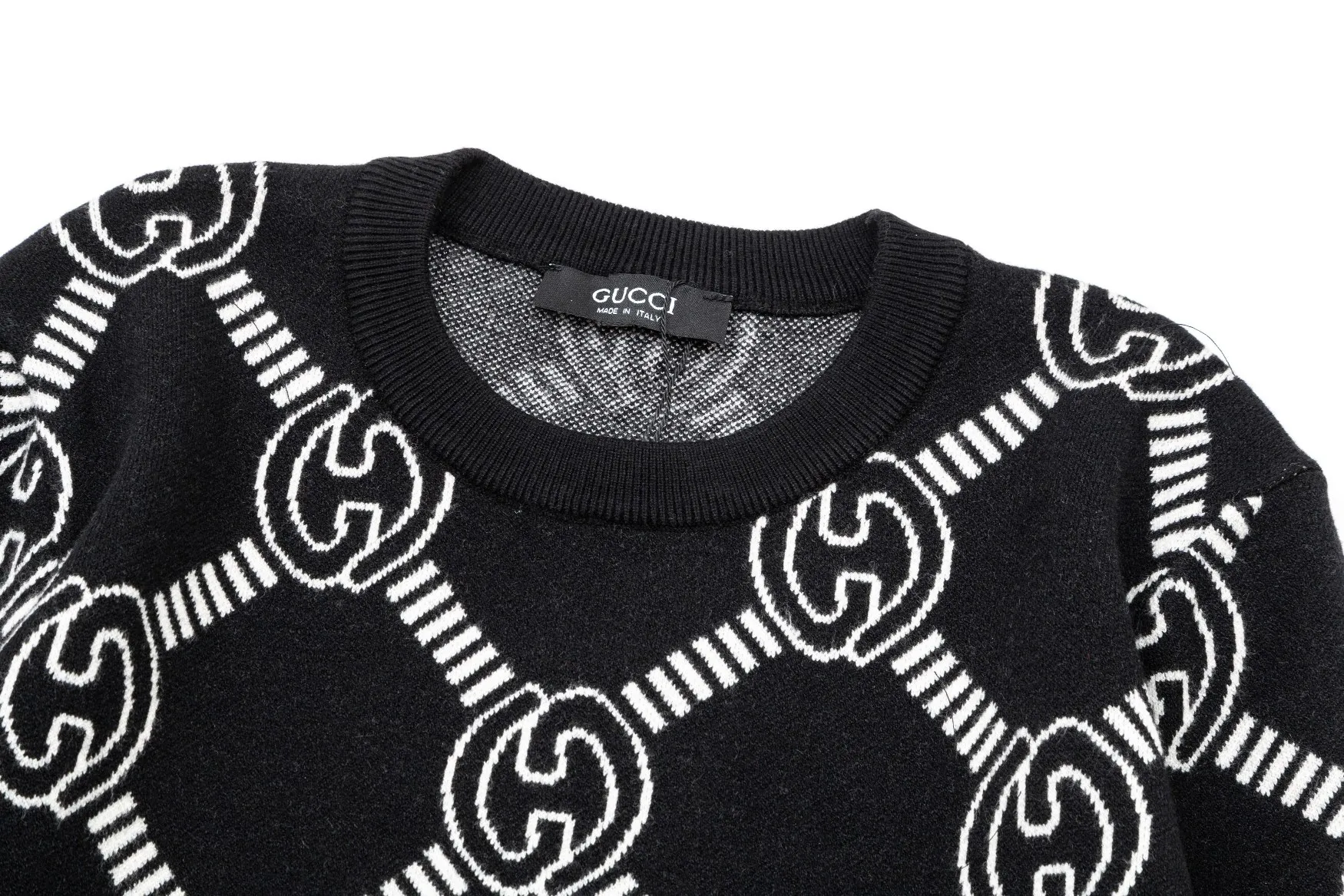 【GUCCI 公式旗艦店】グッチ  セーター好評に付き再入荷！ 240928