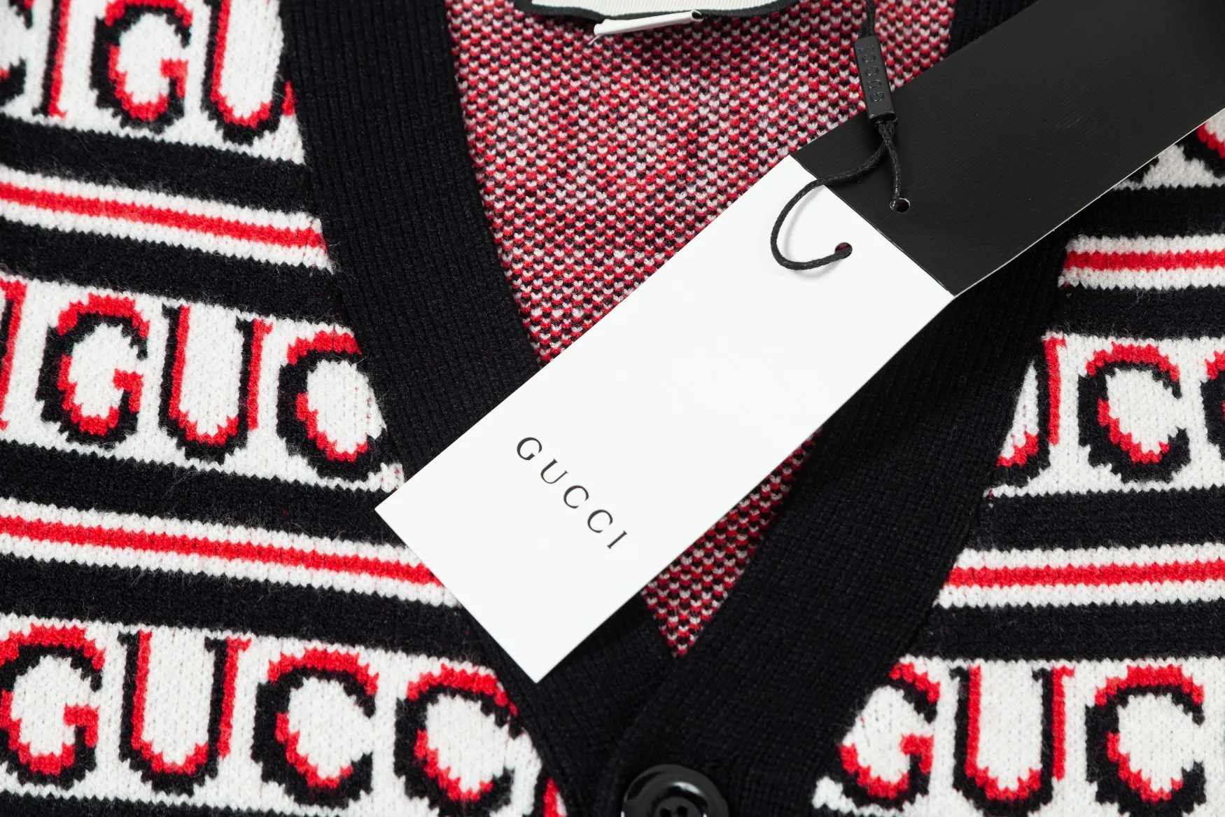 【GUCCI 公式旗艦店】グッチ  セーター好評に付き再入荷！ 240928