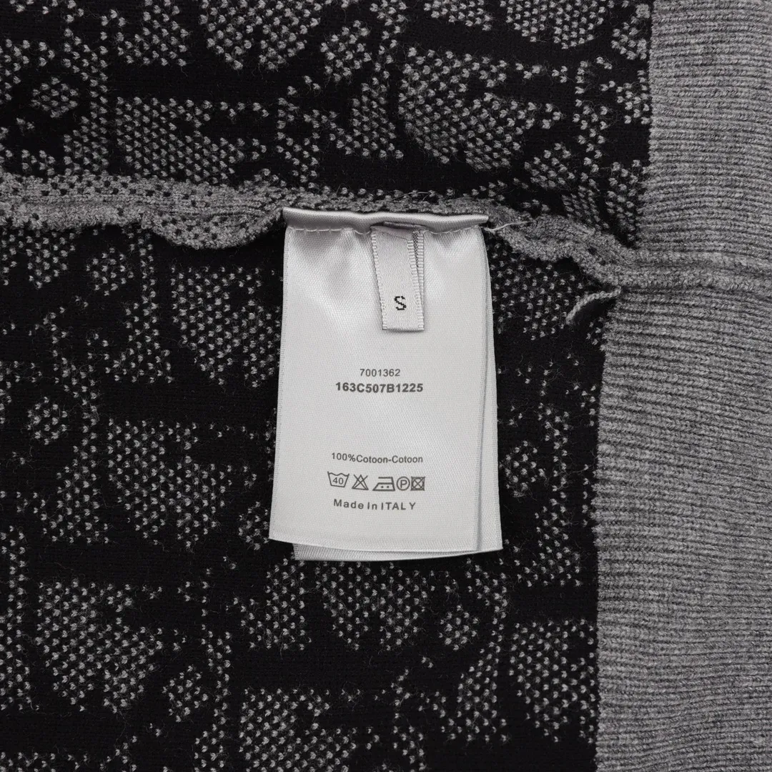 【DIOR 公式旗艦店】ディオール  セーター好評に付き再入荷！250108