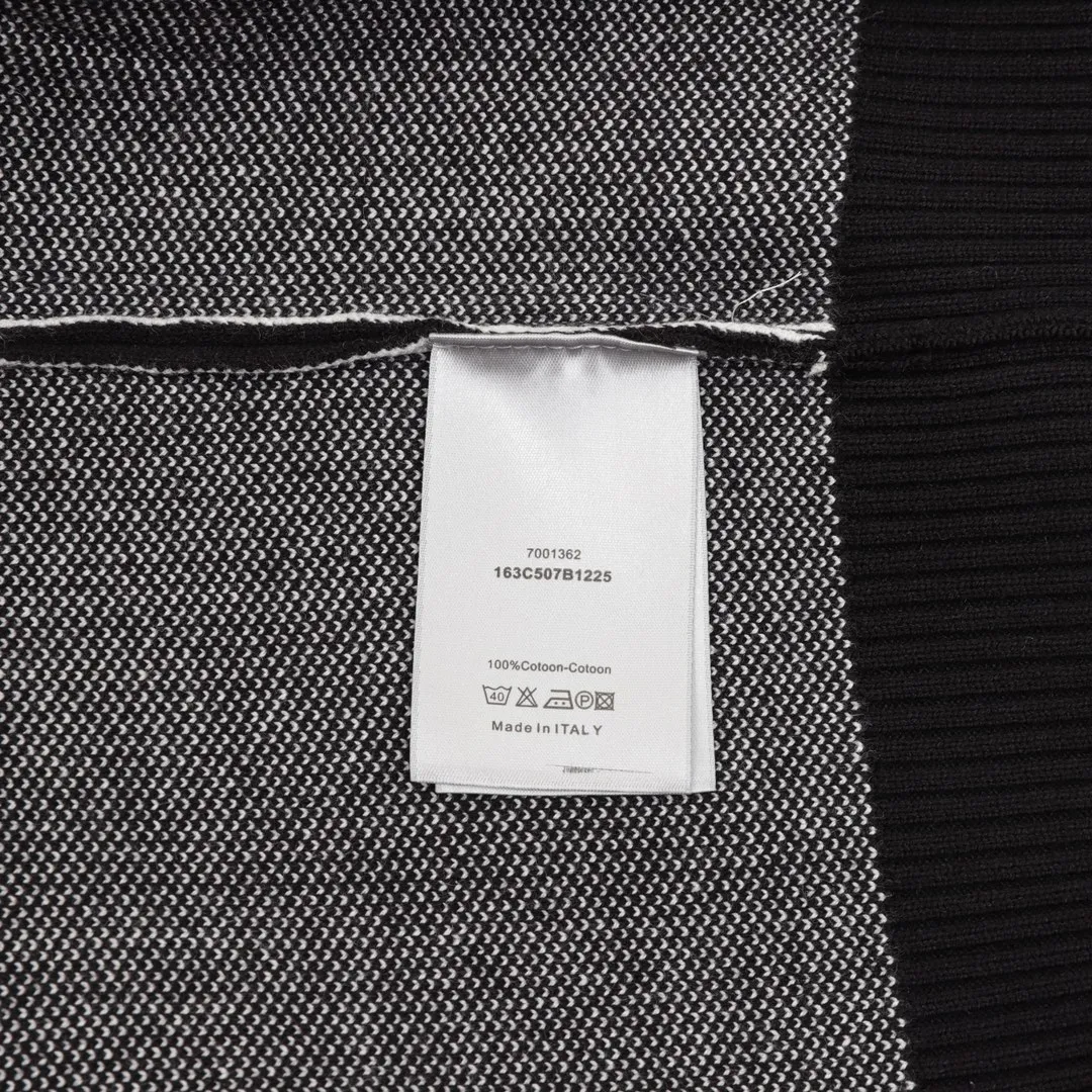 【DIOR 公式旗艦店】ディオール  セーター好評に付き再入荷！250108