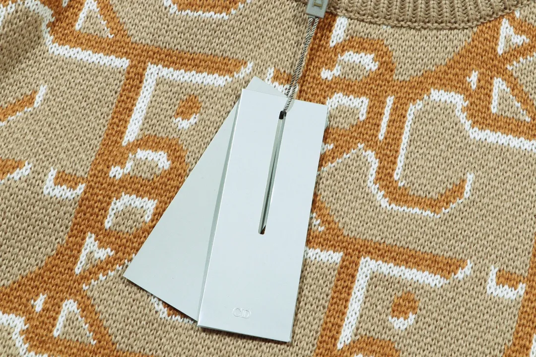 【DIOR  公式旗艦店】ディオール  セーター好評に付き再入荷！250108