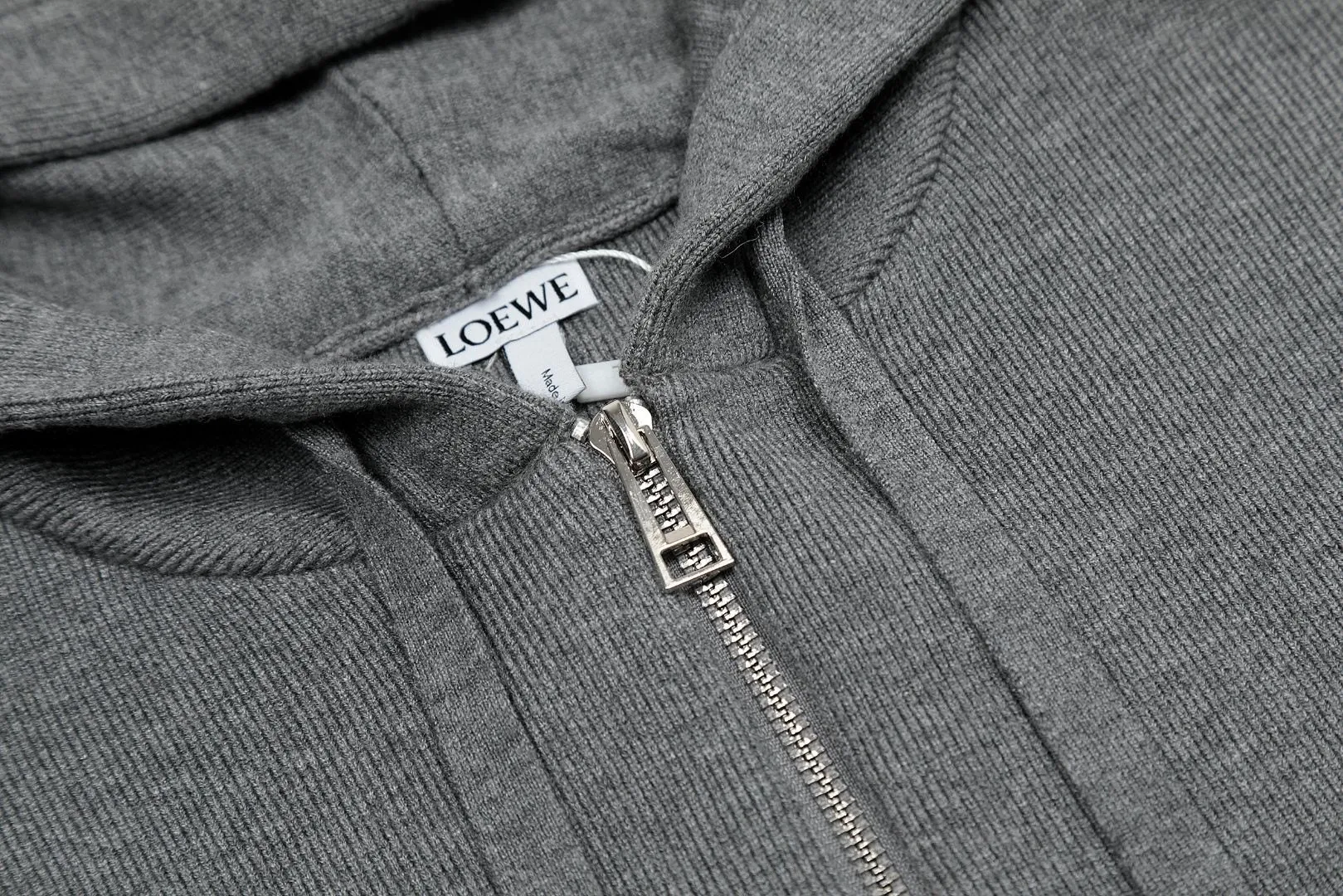 【LOEWE 公式旗艦店】ロエベ   セーター好評に付き再入荷！ 250109