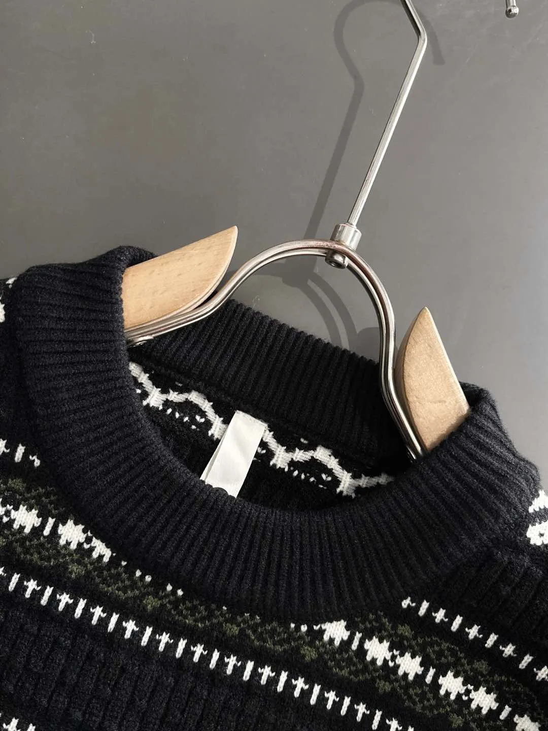 【LOEWE  公式旗艦店】ロエベ  ジャケット着 ご好評に付き再入荷！250109