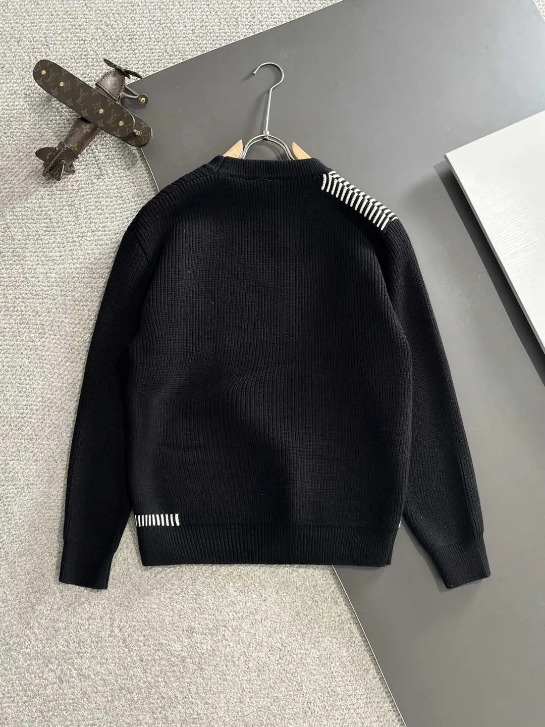 【LOEWE  公式旗艦店】ロエベ  セーター ご好評に付き再入荷！250109