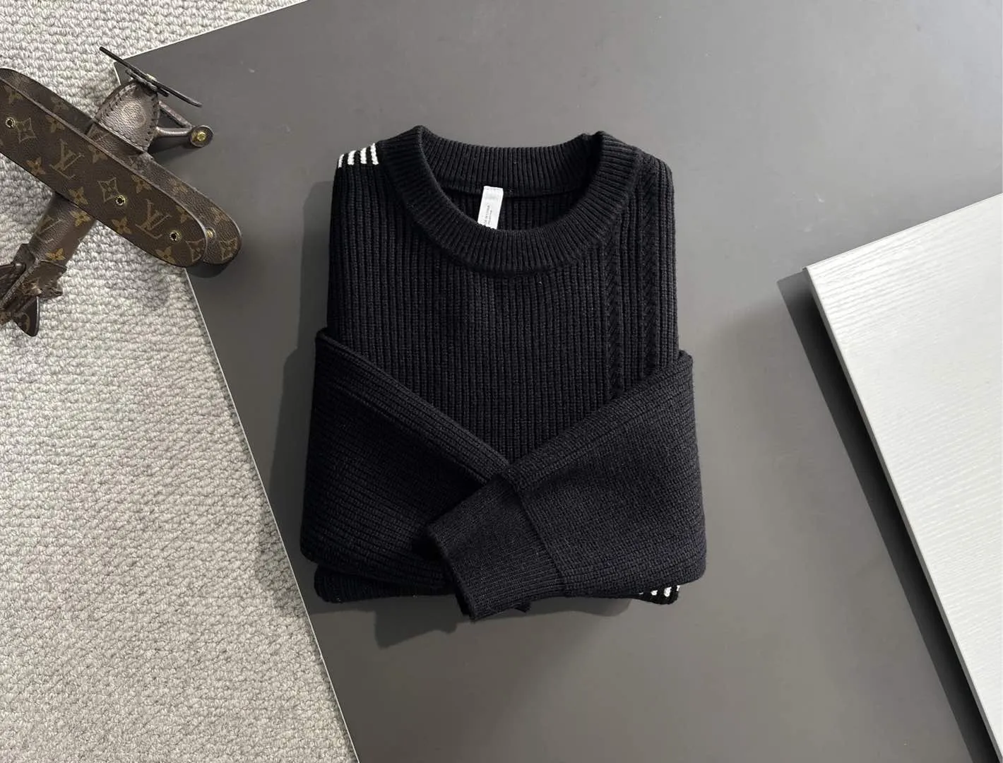 【LOEWE  公式旗艦店】ロエベ  セーター ご好評に付き再入荷！250109