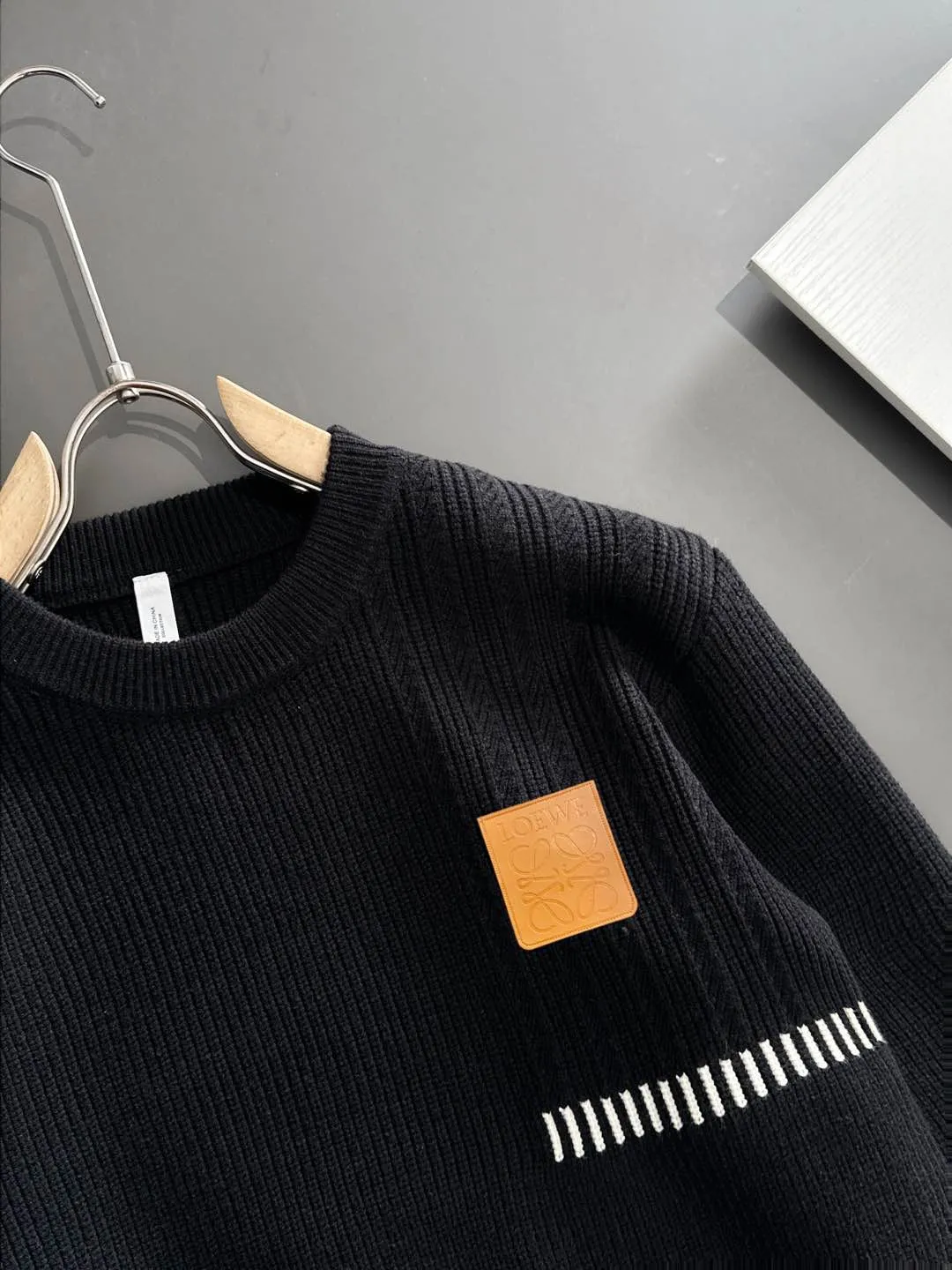 【LOEWE  公式旗艦店】ロエベ  セーター ご好評に付き再入荷！250109