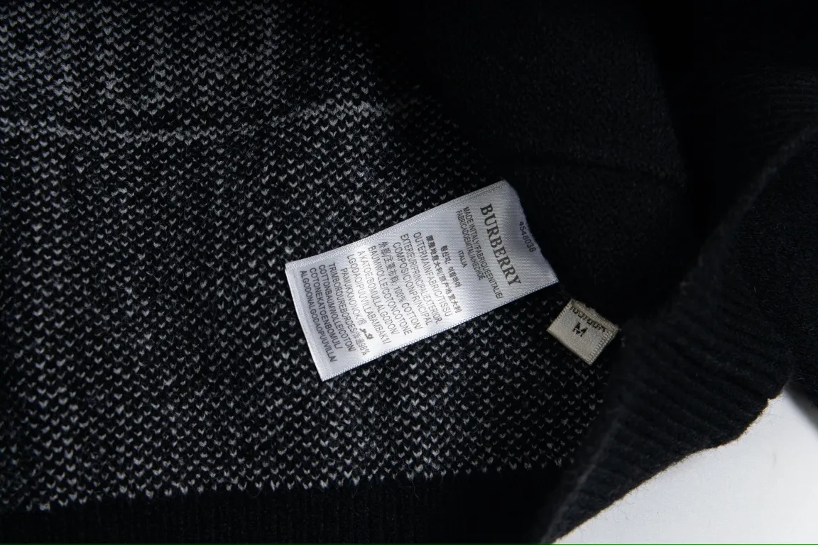 【BURBERRY 公式旗艦店】バーバリー  セーター好評に付き再入荷！241231