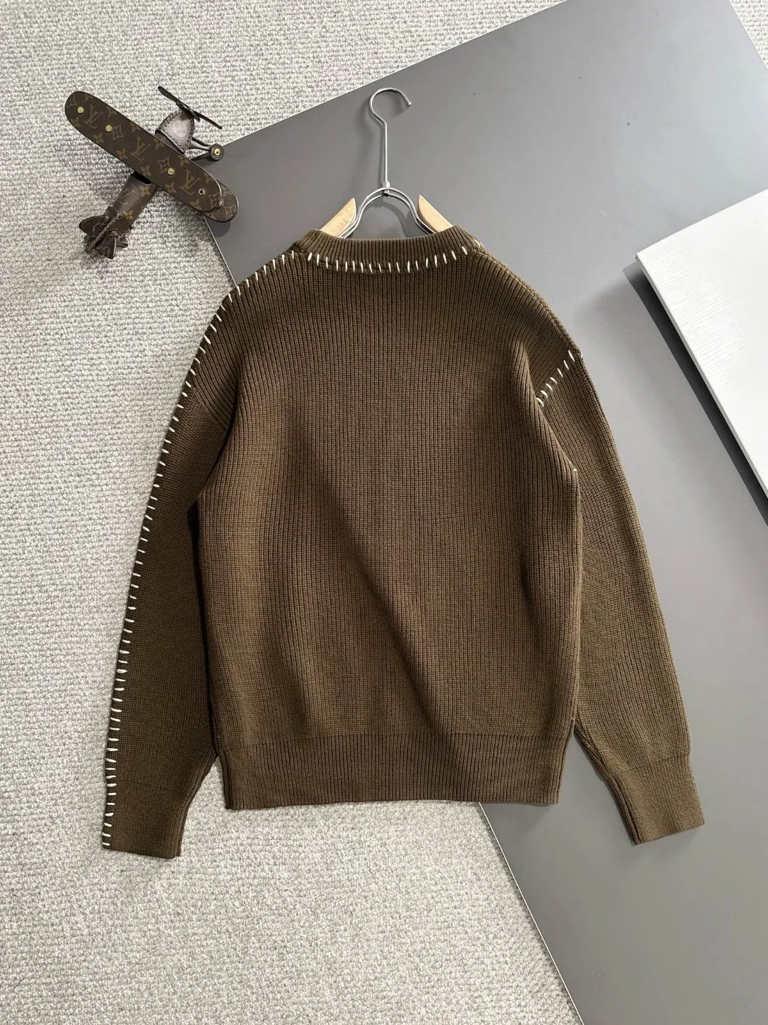 【BURBERRY 公式旗艦店】バーバリー セーター好評に付き再入荷！241231