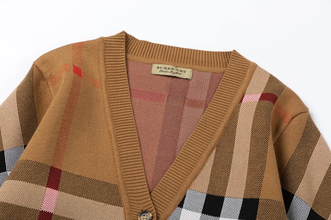 【BURBERRY  公式旗艦店】バーバリー  セーター好評に付き再入荷！ 241030