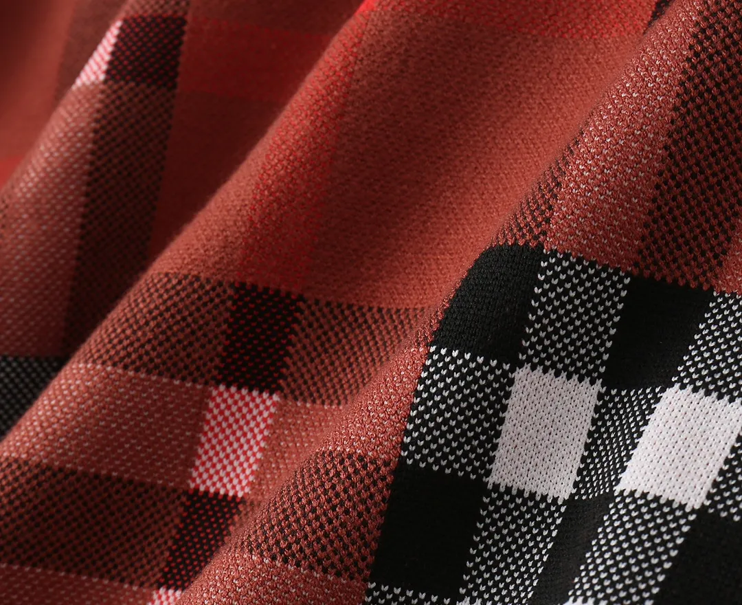 【BURBERRY 公式旗艦店】 バーバリー  セーター好評に付き再入荷！ 240930