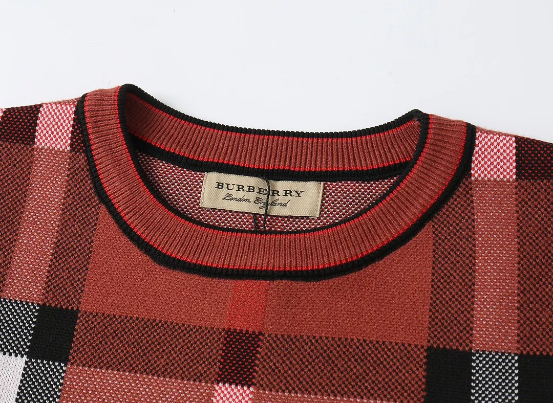 【BURBERRY 公式旗艦店】 バーバリー  セーター好評に付き再入荷！ 240930