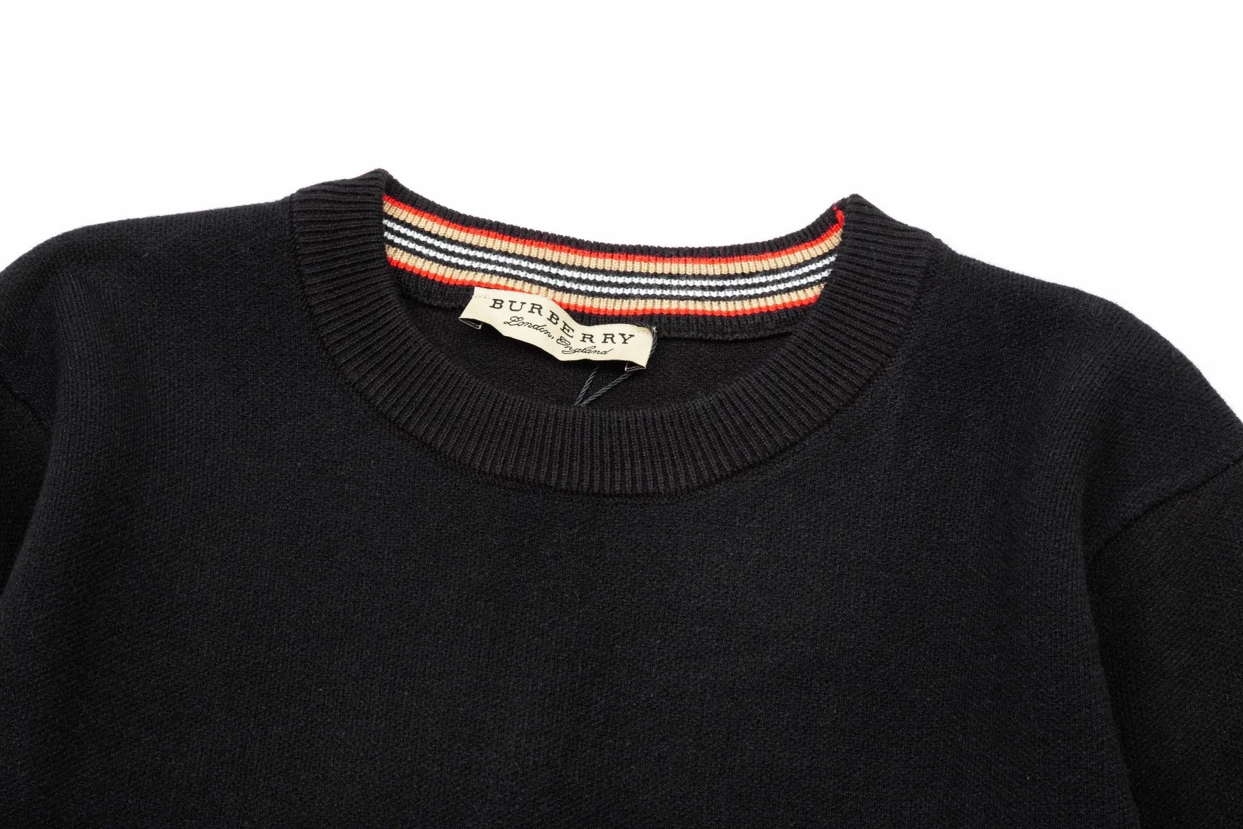 【BURBERRY 公式旗艦店】バーバリー   セーター好評に付き再入荷！ 240930