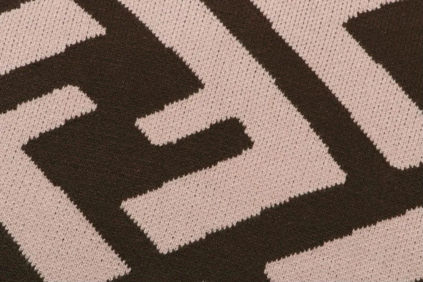 【FENDI  公式旗艦店】フェンディ  セーター好評に付き再入荷！250109