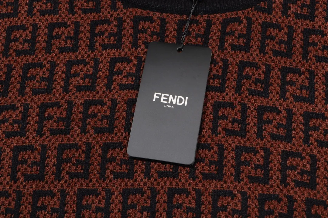 【FENDI  公式旗艦店】フェンディ  セーター好評に付き再入荷！250109