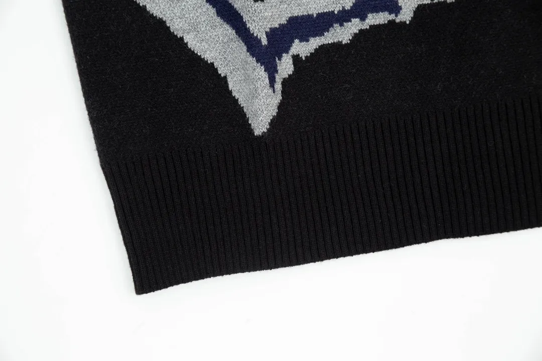 【FENDI 公式旗艦店】フェンディ   セーター好評に付き再入荷！ 240929