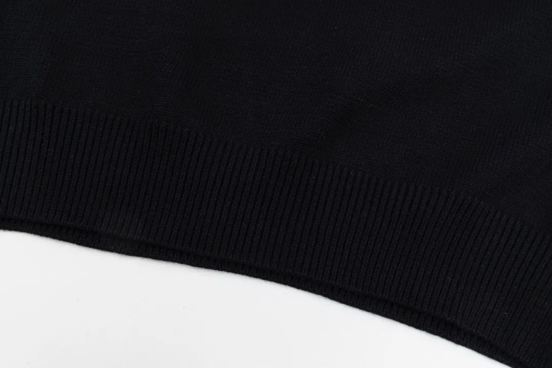 【BALENCIAGA  公式旗艦店】バレンシアガ   セーター好評に付き再入荷！ 250109