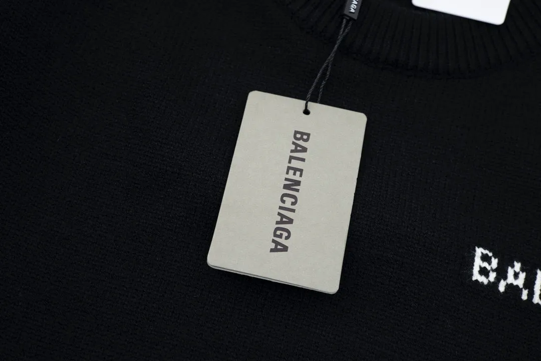 【BALENCIAGA  公式旗艦店】バレンシアガ   セーター好評に付き再入荷！ 250109