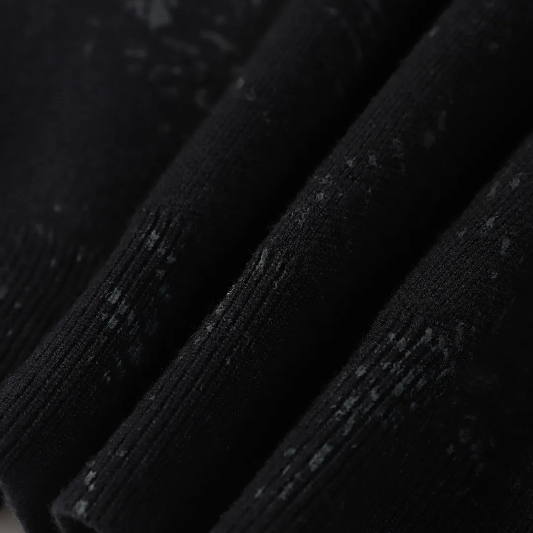 【BALENCIAGA  公式旗艦店】バレンシアガ   セーター好評に付き再入荷！ 241101