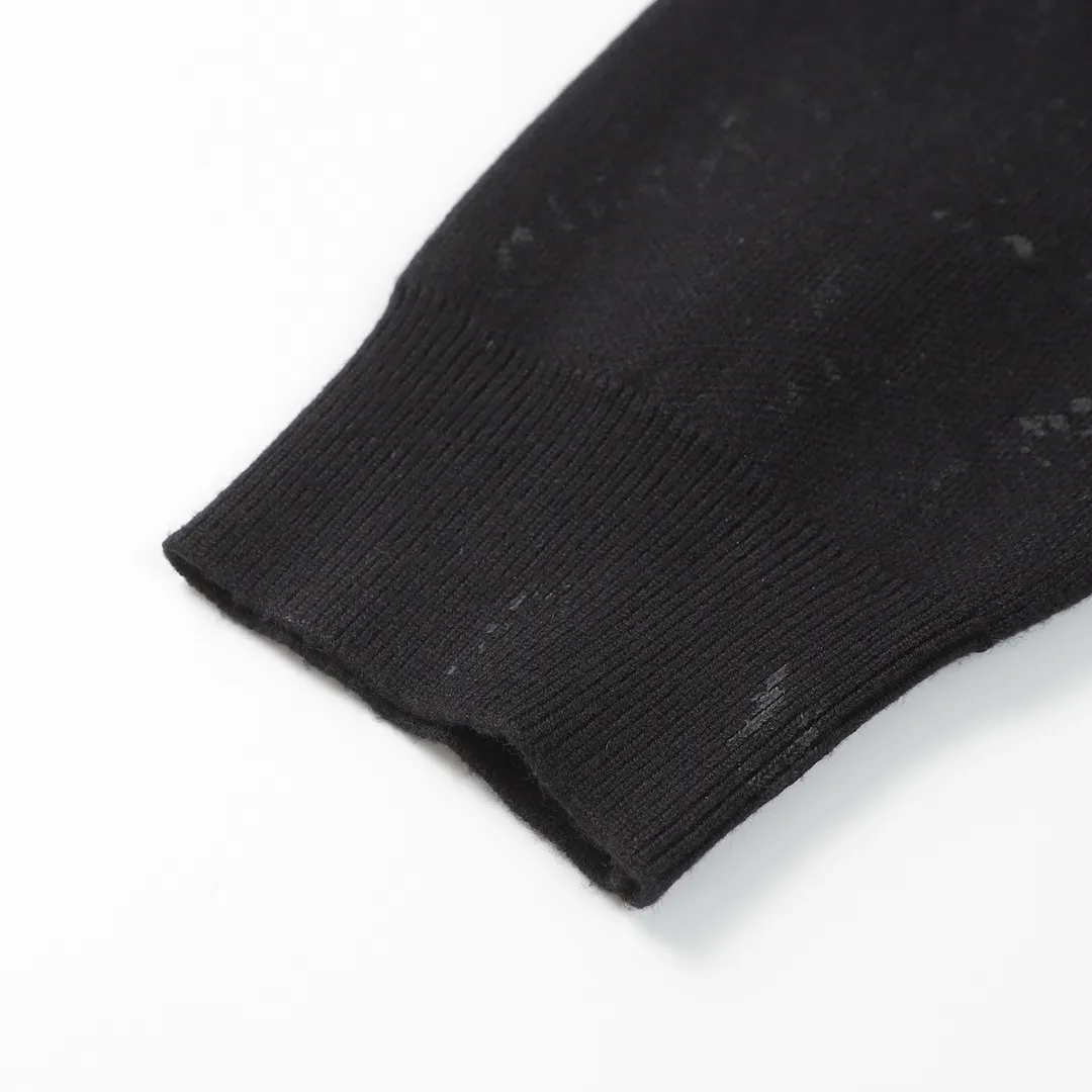 【BALENCIAGA  公式旗艦店】バレンシアガ   セーター好評に付き再入荷！ 241101