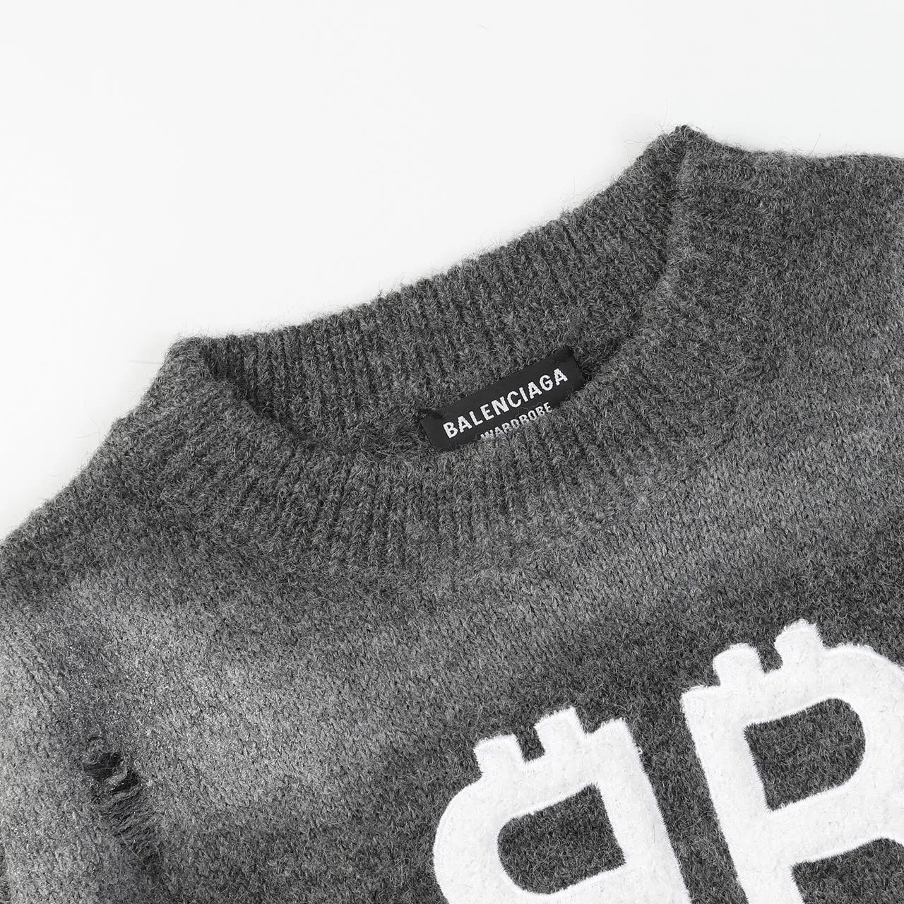 【BALENCIAGA  公式旗艦店】バレンシアガ   セーター好評に付き再入荷！ 241101