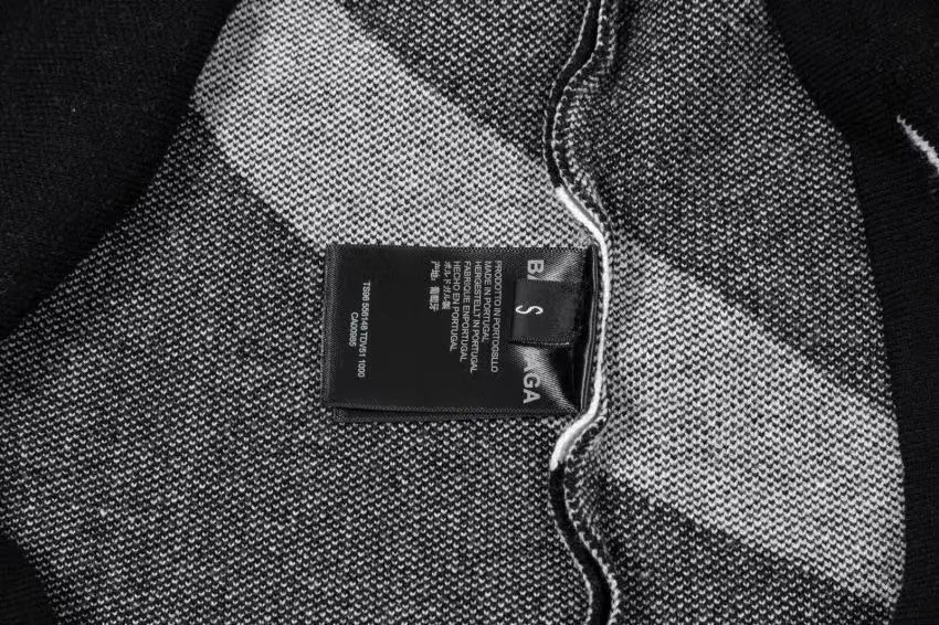 【BALENCIAGA  公式旗艦店】バレンシアガ   セーター好評に付き再入荷！ 241101