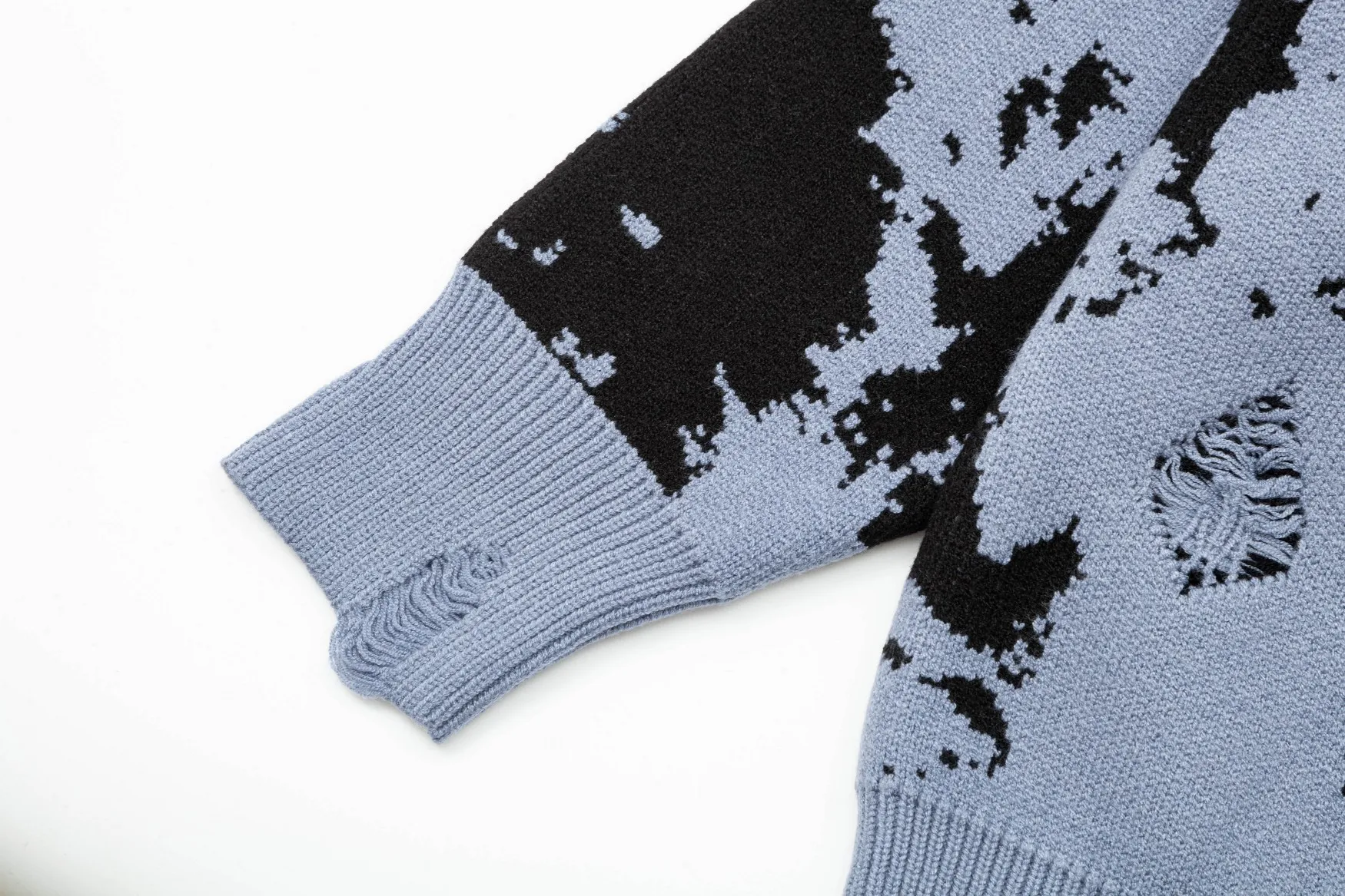 【BALENCIAGA   公式旗艦店】バレンシアガ  セーター好評に付き再入荷！ 240930