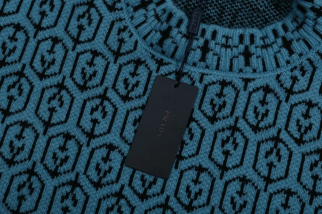 【PRADA   公式旗艦店】プラダ  セーター好評に付き再入荷！ 241031