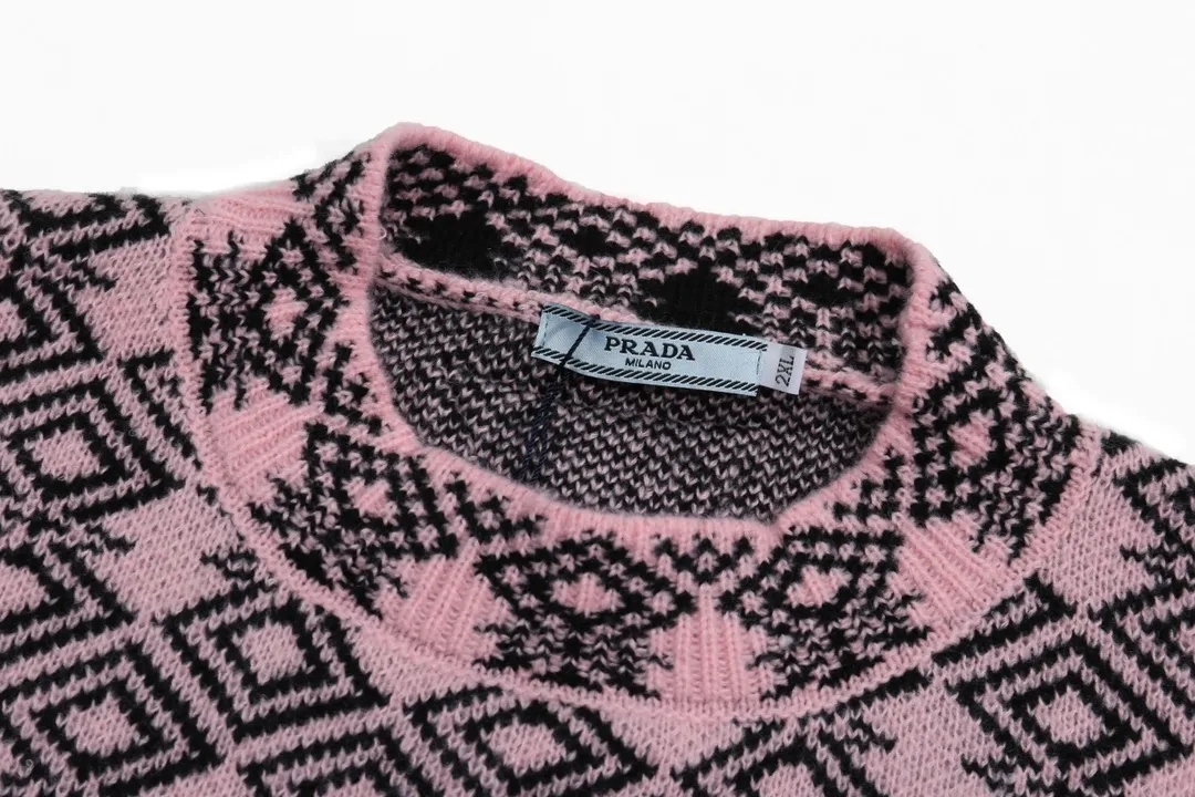 【PRADA   公式旗艦店】プラダ  セーター好評に付き再入荷！ 241031