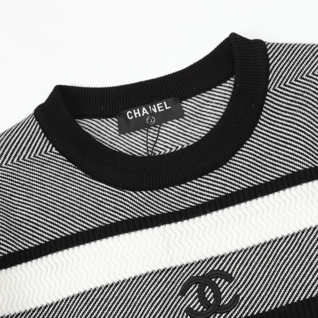 【CHANEL  公式旗艦店】シャネル  セーター好評に付き再入荷！ 241231