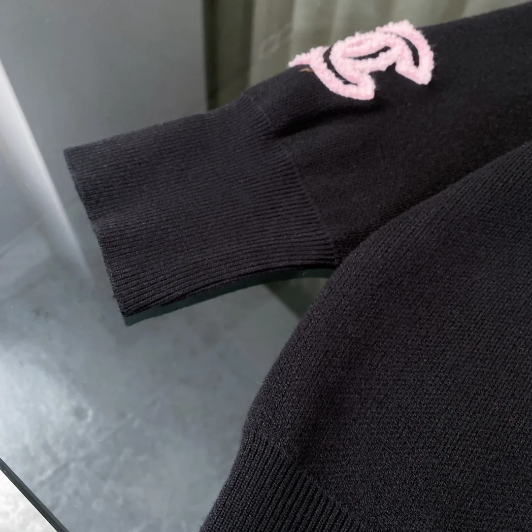 【CHANEL  公式旗艦店】シャネル  セーター好評に付き再入荷！ 241231