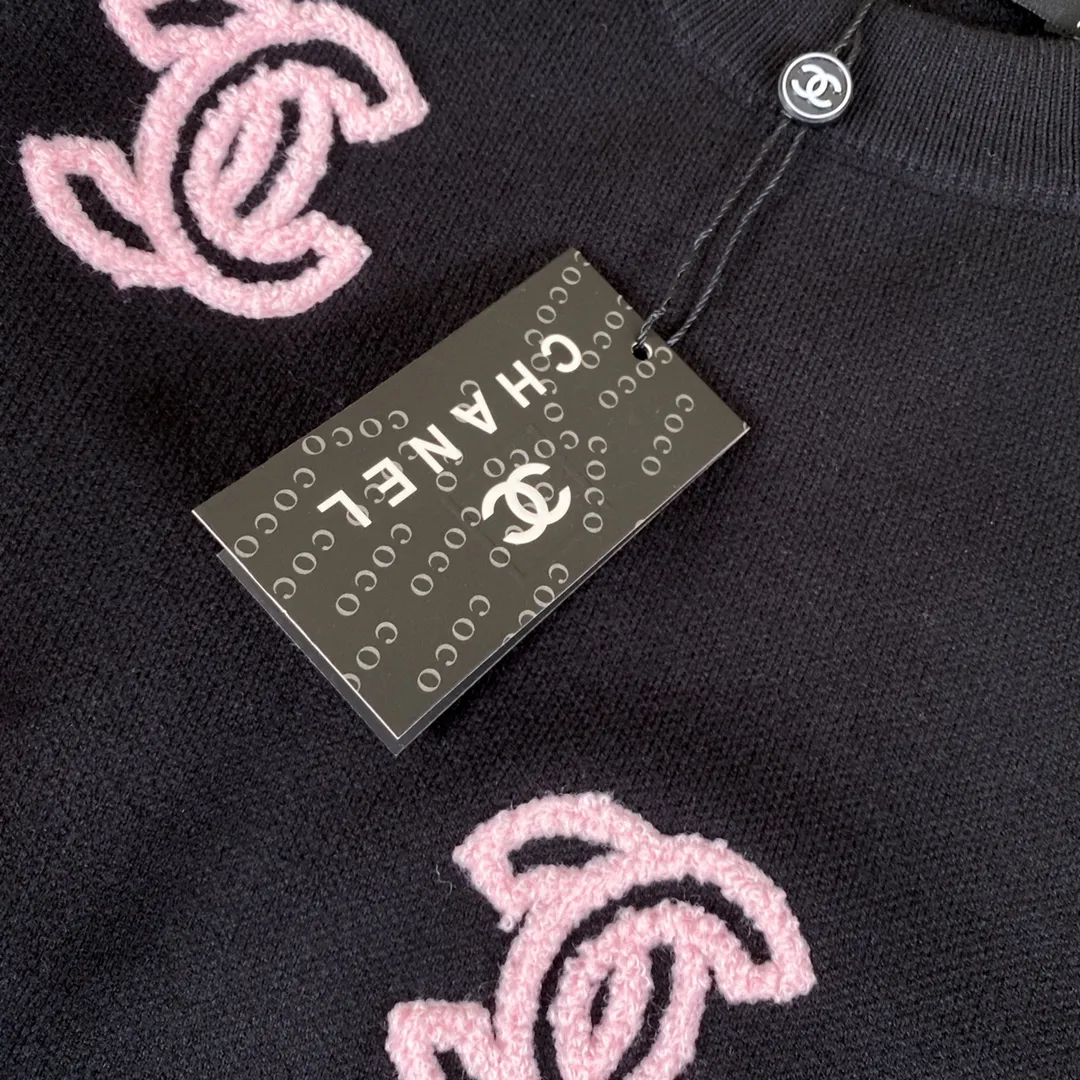 【CHANEL  公式旗艦店】シャネル  セーター好評に付き再入荷！ 241231