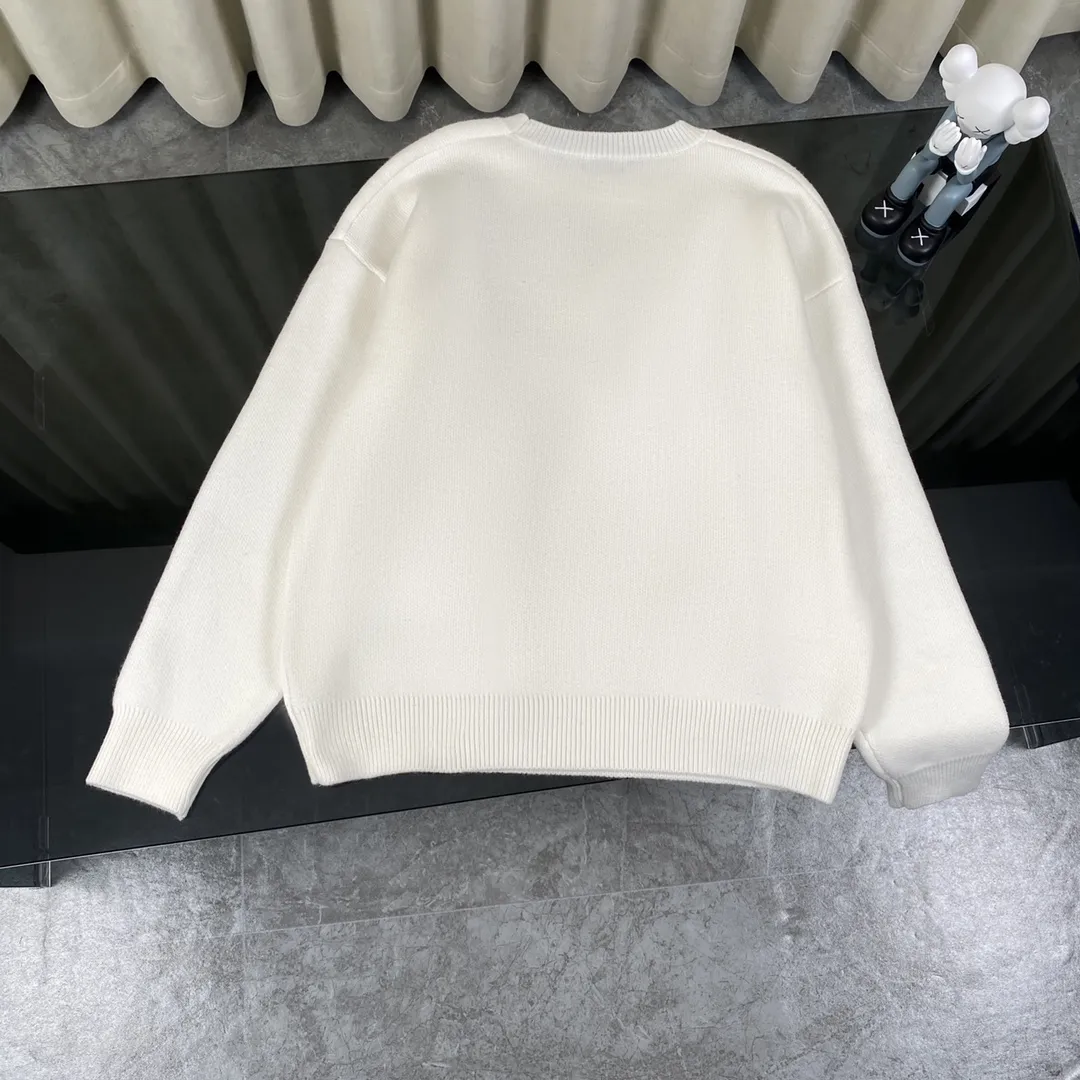 【CHANEL  公式旗艦店】シャネル  セーター好評に付き再入荷！ 241231