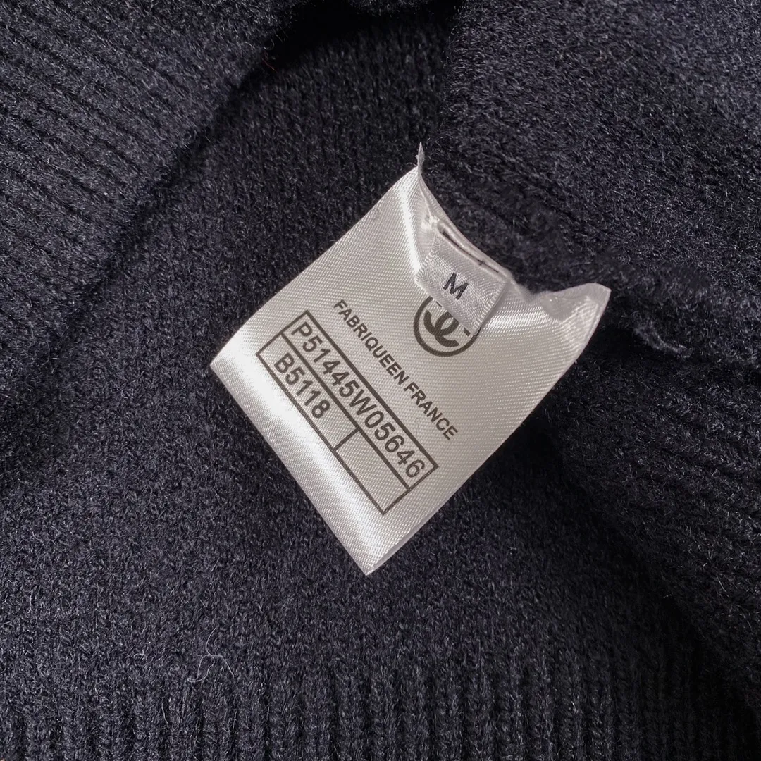 【CHANEL  公式旗艦店】シャネル  セーター好評に付き再入荷！ 241231