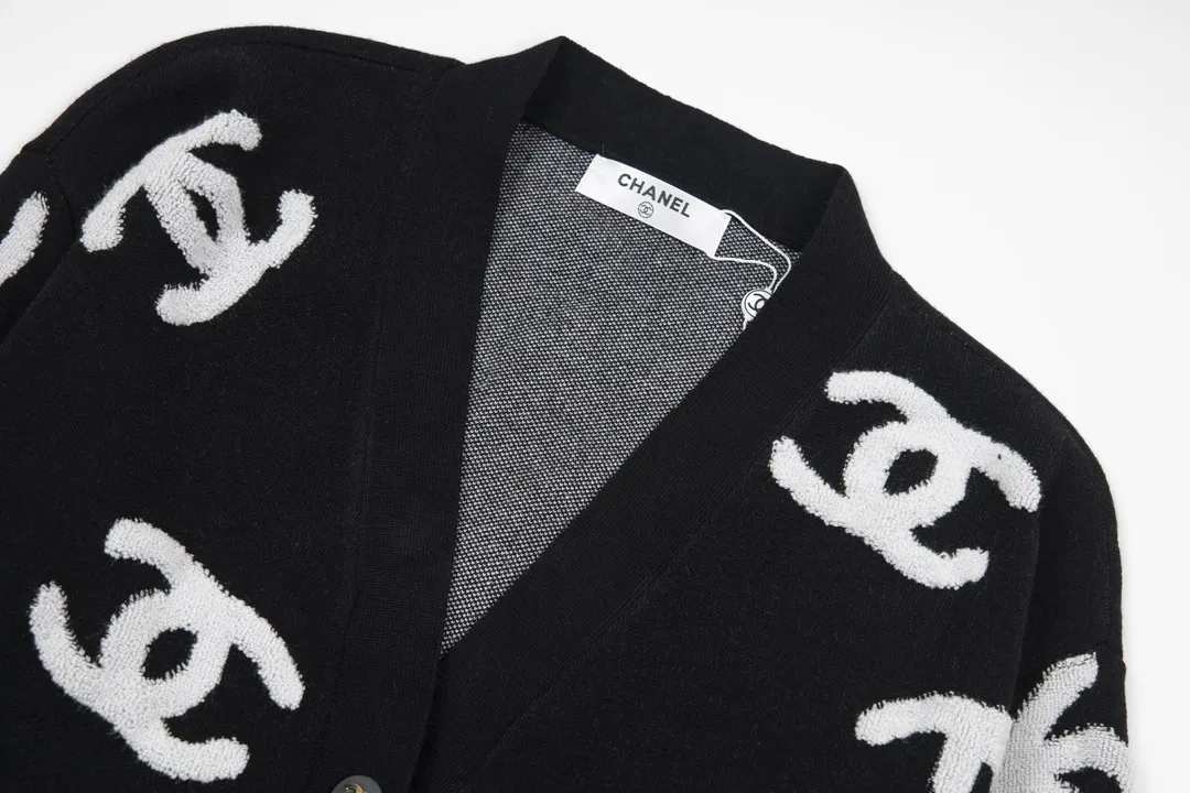 【CHANEL  公式旗艦店】シャネル  セーター好評に付き再入荷！ 241102