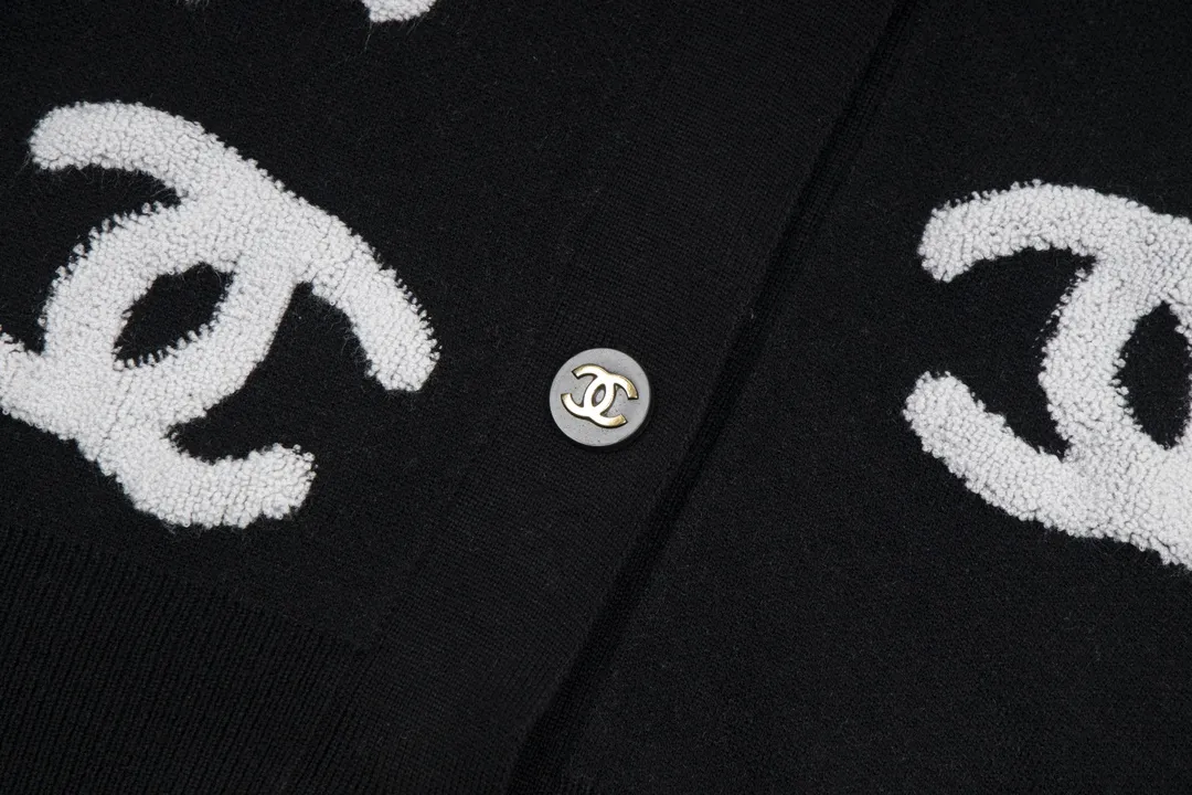 【CHANEL  公式旗艦店】シャネル  セーター好評に付き再入荷！ 241102