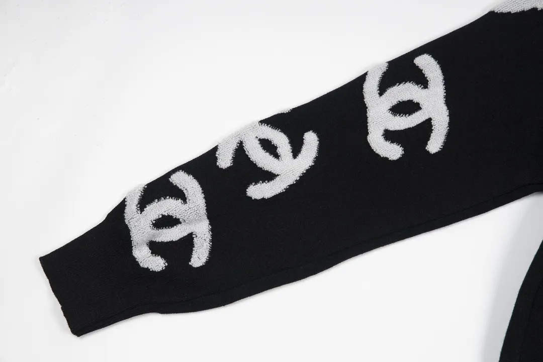 【CHANEL  公式旗艦店】シャネル  セーター好評に付き再入荷！ 241102