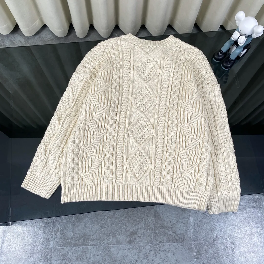 【CELINE 公式旗艦店】セリーヌ  セーター好評に付き再入荷！241231
