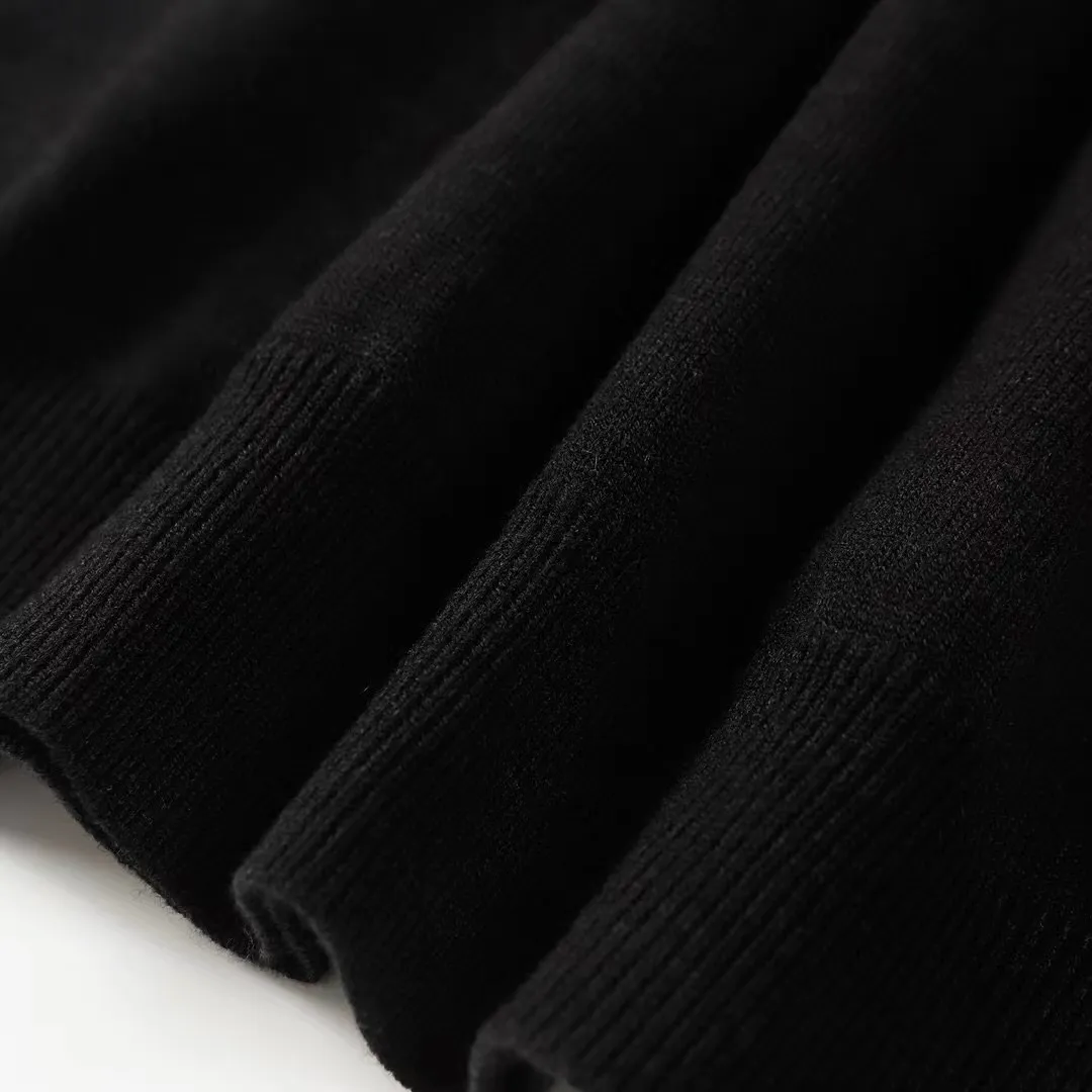 【MONCLER  公式旗艦店】モンクレール  セーター好評に付き再入荷！ 241102
