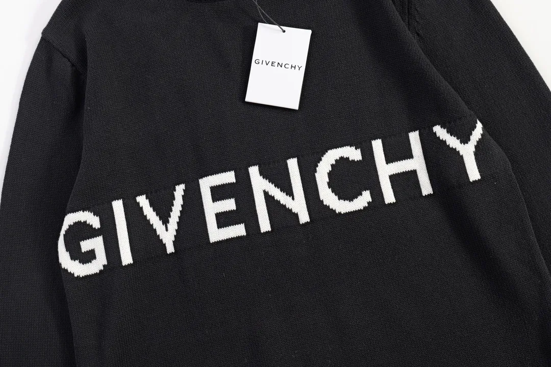 【GIVENCHY  公式旗艦店】ジバンシー  セーター好評に付き再入荷！241231