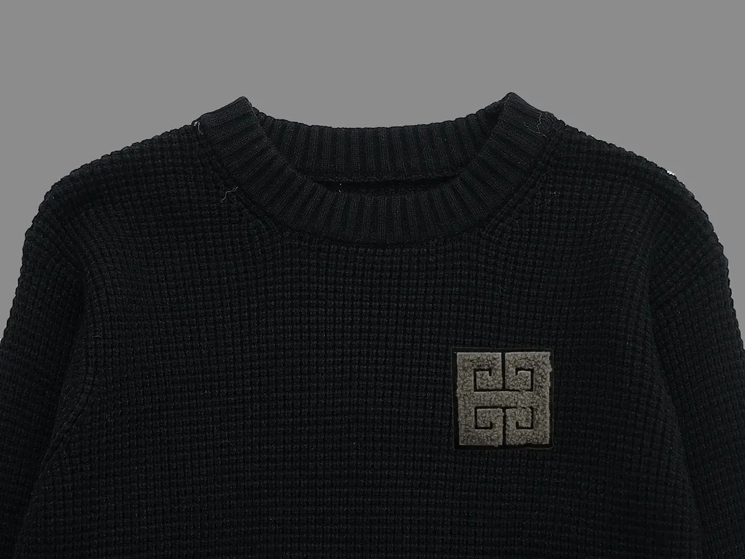 【GIVENCHY  公式旗艦店】 ジバンシー   セーター好評に付き再入荷！241128