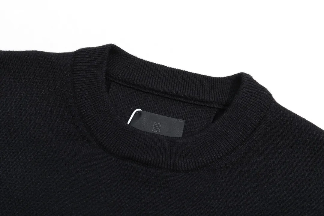 【GIVENCHY   公式旗艦店】ジバンシー   セーター好評に付き再入荷！241115