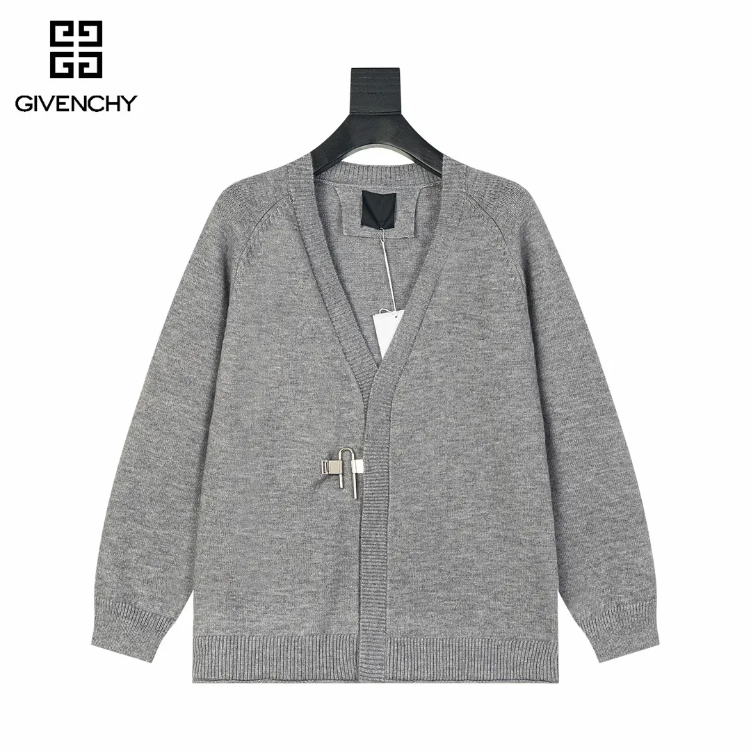 【GIVENCHY   公式旗艦店】ジバンシー   セーター好評に付き再入荷！241115