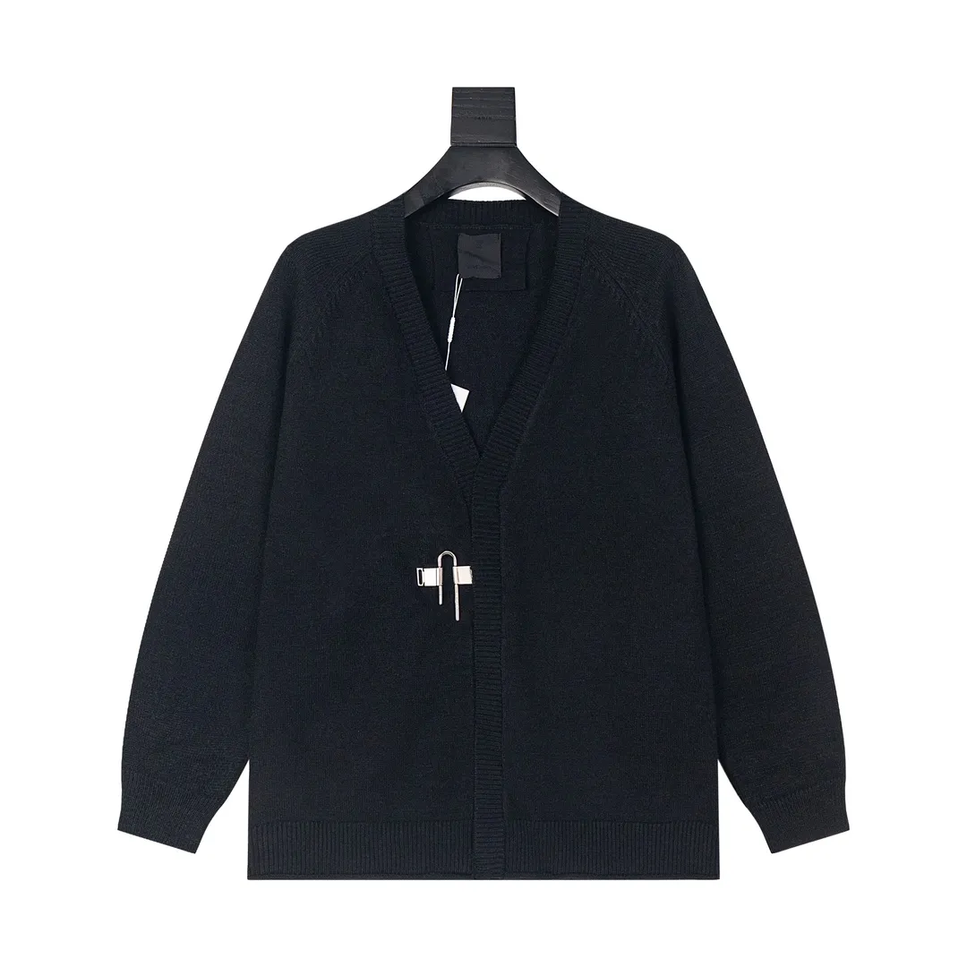 【GIVENCHY   公式旗艦店】ジバンシー   セーター好評に付き再入荷！241115