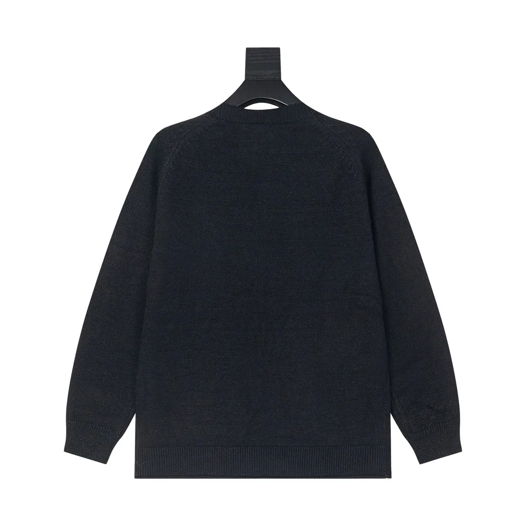 【GIVENCHY   公式旗艦店】ジバンシー   セーター好評に付き再入荷！241115