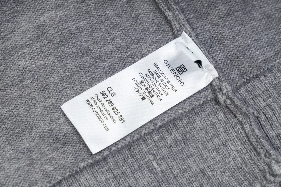 【GIVENCHY   公式旗艦店】ジバンシー   セーター好評に付き再入荷！241115